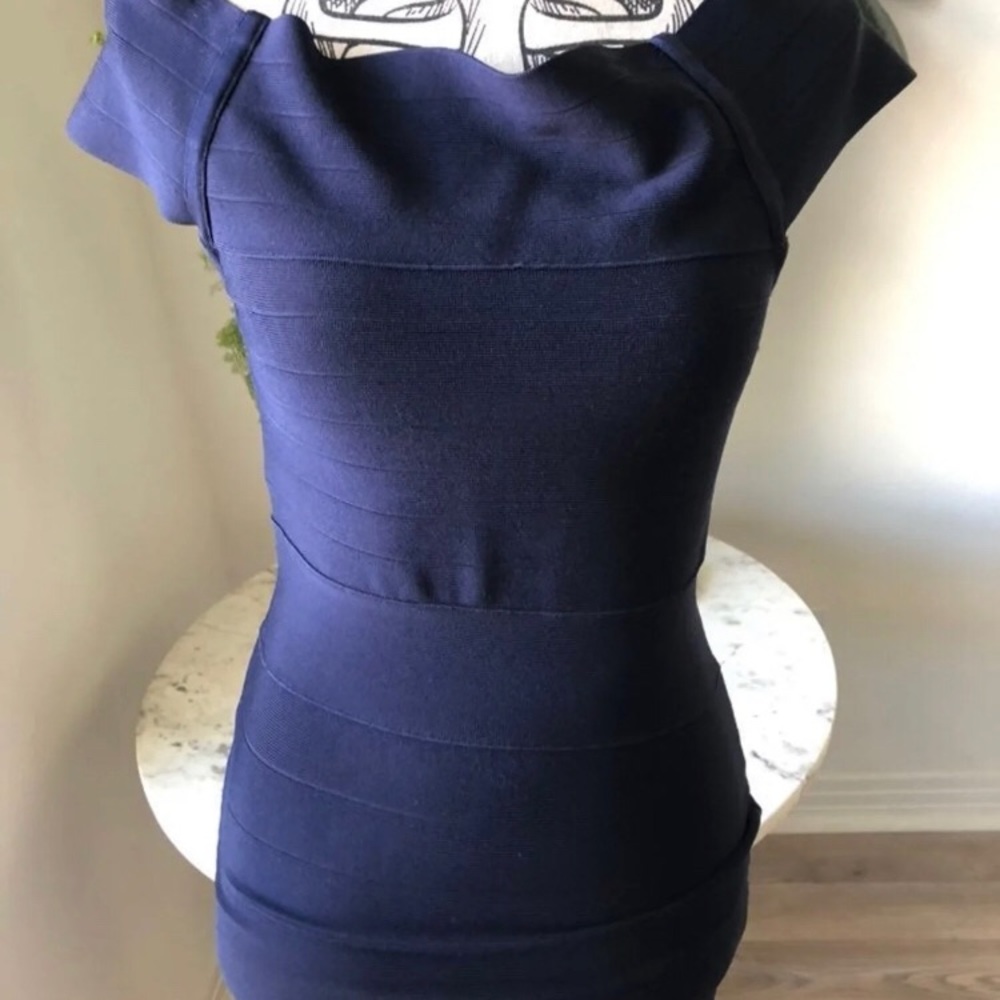 CLAUDIE BANDAGE DRESS - Picture 4 of 6
